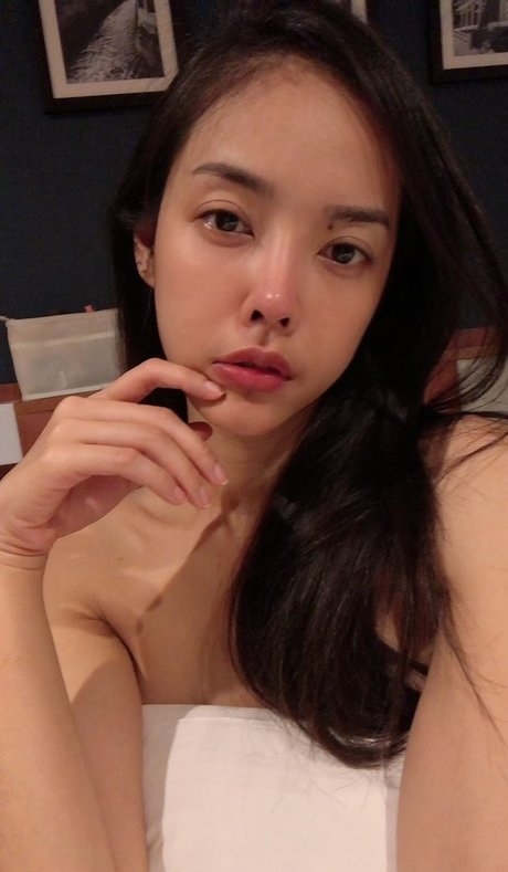 Wijitra Noree modèle chaud galeries