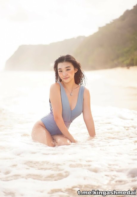 Livy Renata star du porno nue images