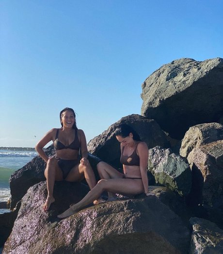 Adrienne Bailon star du porno sympa galerie