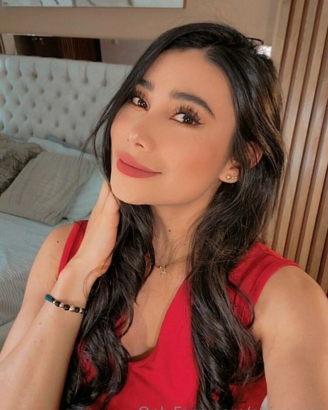 abie owen actrice de grande qualité image