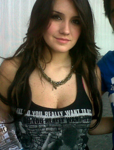 Dulce Maria star du sexe image