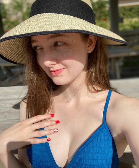 Extraseedless star du porno en haute qualité galeries