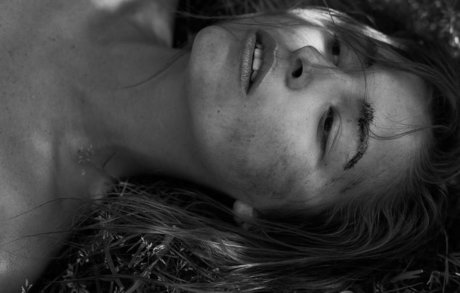 Marisa Papen étoile exclusive des photos