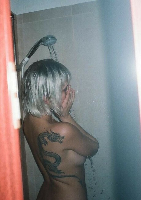 Tina Dubrosky star du porno exclusive galeries