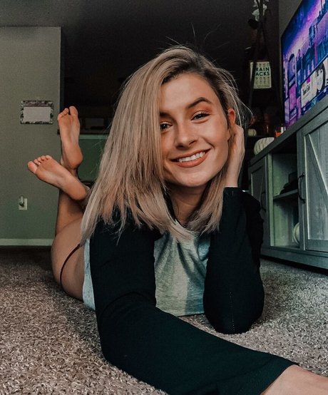 Beekay5667 modèle magnifique des photos