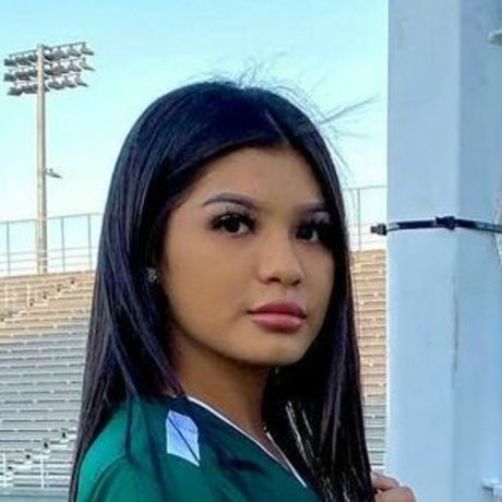 Carlita Silvestre modèle sympa photos