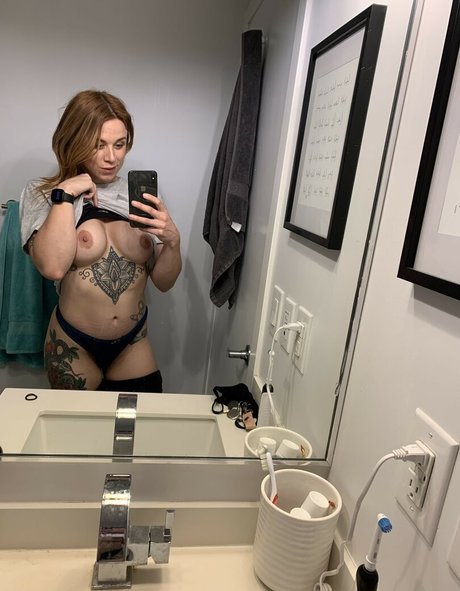 Olivia Hale étoile érotique des photos