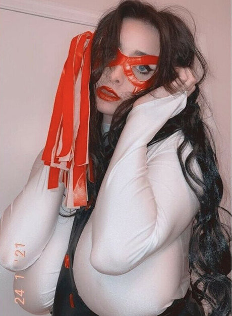 irlyaomomo étoile érotique images