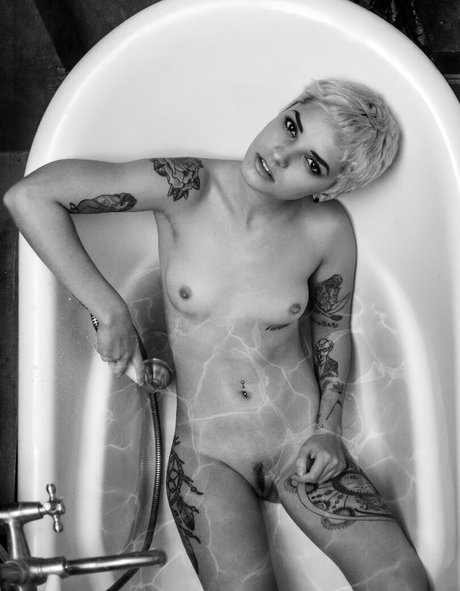 Kristina Letushova star du porno sympa galerie