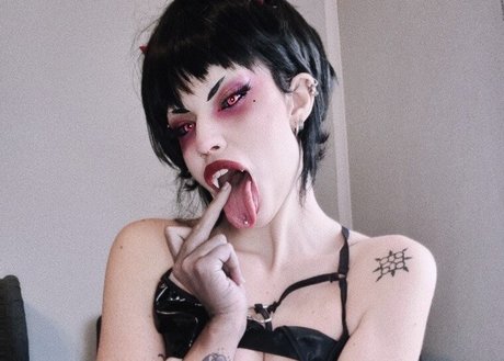 Suzuko Elric étoile sympa photo