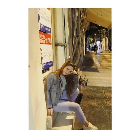 Aria Paria modèle de sexe photos