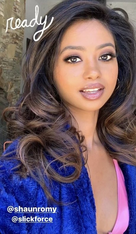 Shaun Romy modèle sexy images