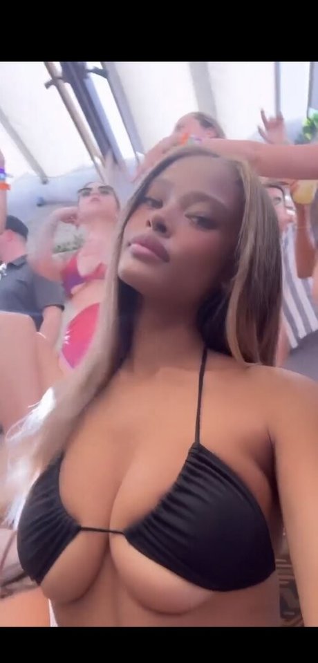 Vinetrria Vinetria art de star du porno images