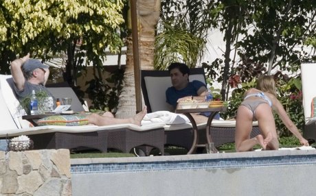 Jennifer Anniston modèle sympa galeries