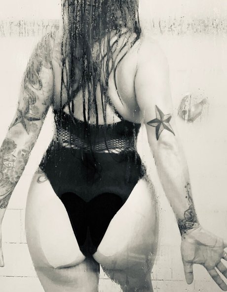 Shaul Guerrero star du porno gratuite image