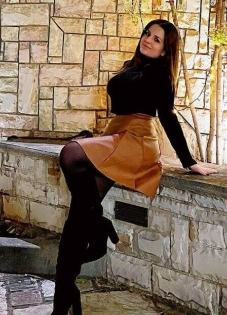 Theodwra Drinia modèle gratuit galerie