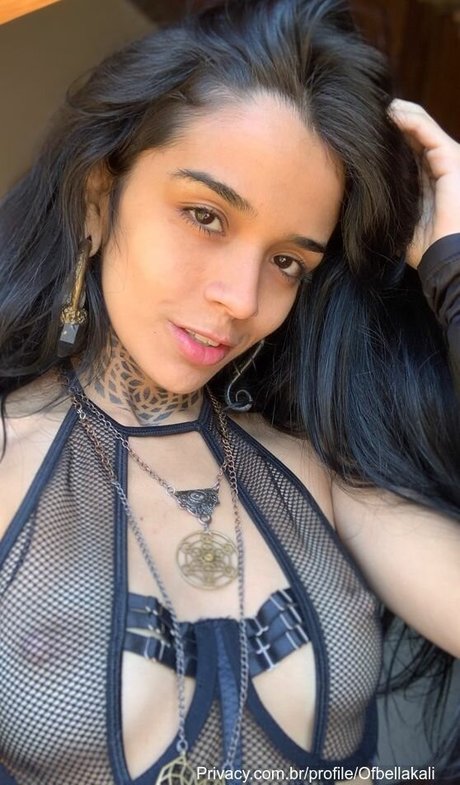 Bella Kalli star du porno nue galeries