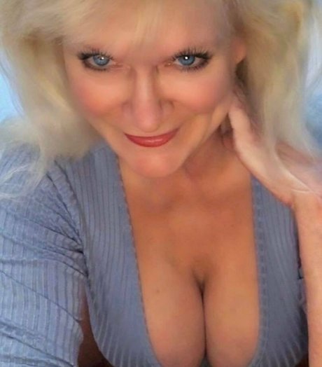 Sandie Lee star du porno belle img