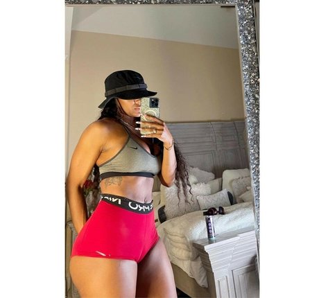 theonly ari b belle actrice photos