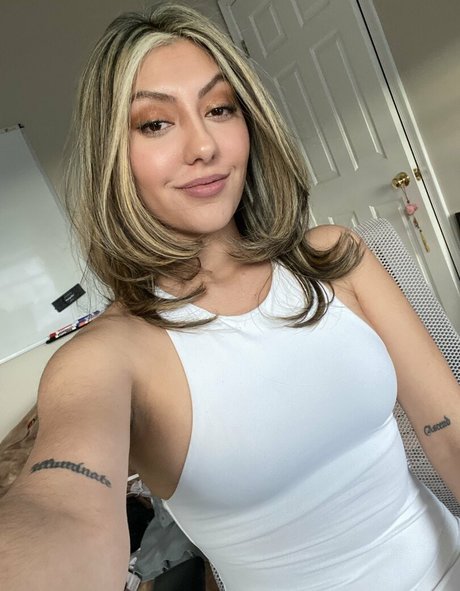 Drkarts_ actrice chaude archive