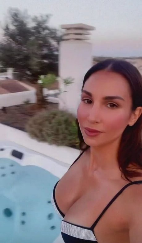 Sila Sahin star exclusive img