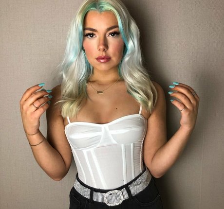 Beccajune sexe de star du porno archive