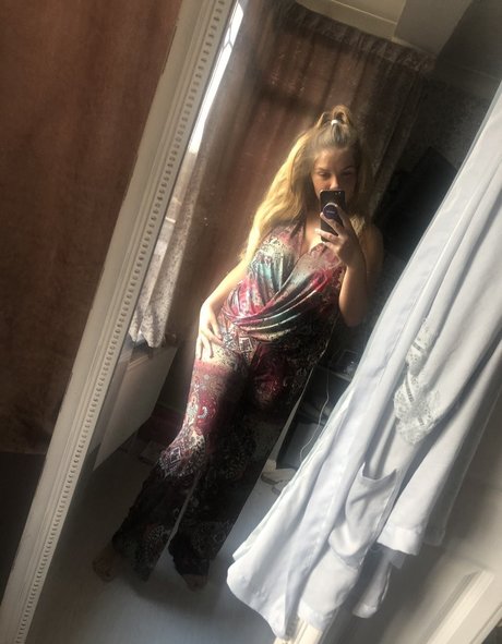 adolescente blonde onlyfans adulte images