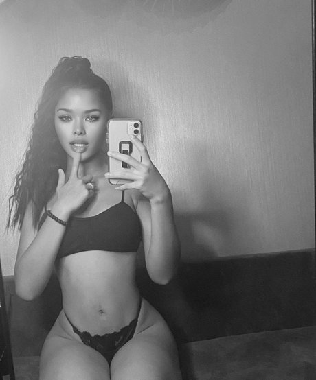 LittleSassha meilleure étoile des photos