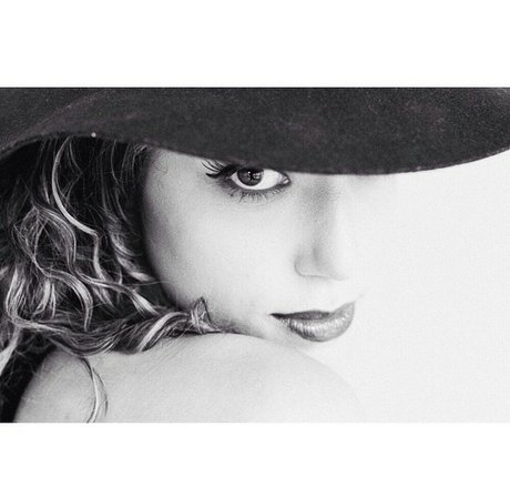 Amanda Crew étoile gratuite image