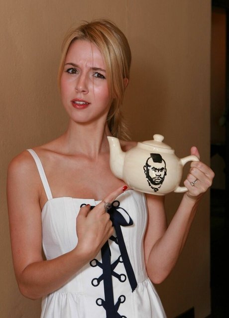 Alona Tal modèle xxx images