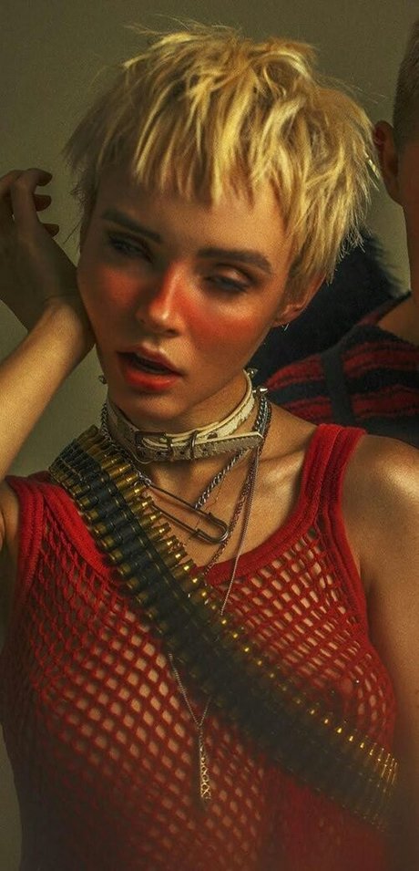 Milkie Way actrice hd img