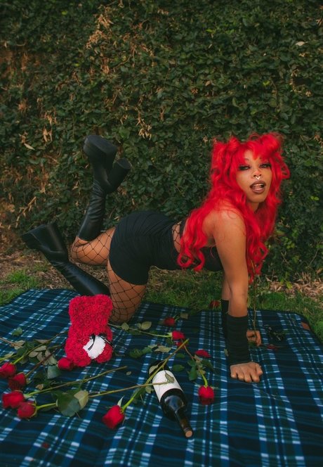 kieraplease modèle nu image