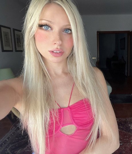 Maddie lena modèle magnifique image