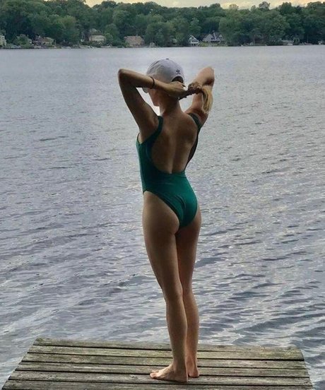 Sweeettails modèle de sexe galerie