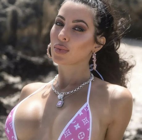 Angelina Bellucci étoile de haute qualité img