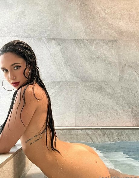 Jessica Burton nus star du porno archive