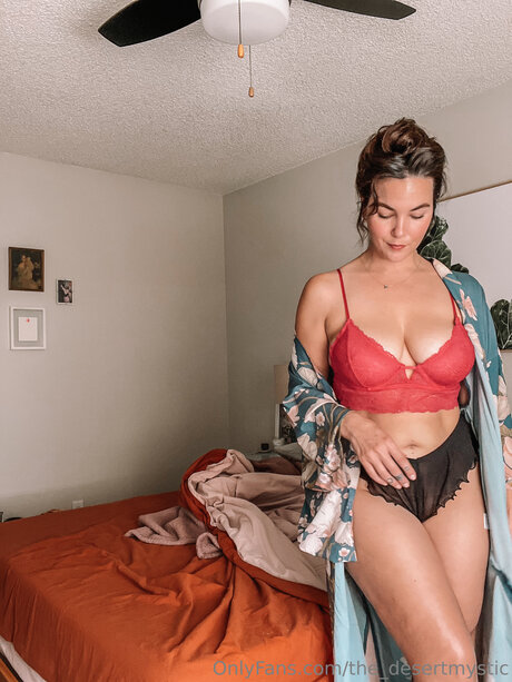 the desertmystic actrice porno image