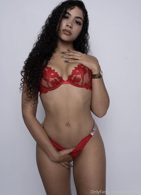 Babymilan modèle artistique images