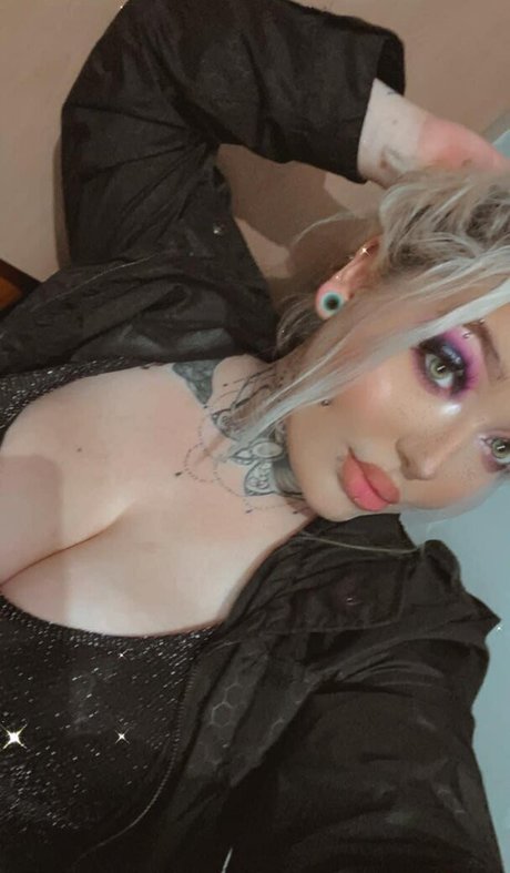 courtneybt1ts star du porno parfaite des photos