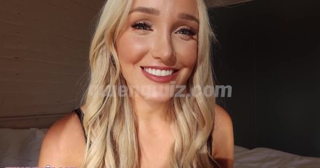 Gwen Gwiz star du porno érotique img