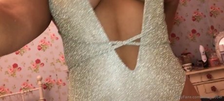 Kate Isobel Daisy star du porno en haute qualité galeries