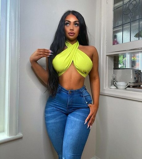 Kate Isobel Daisy belle star du porno des photos