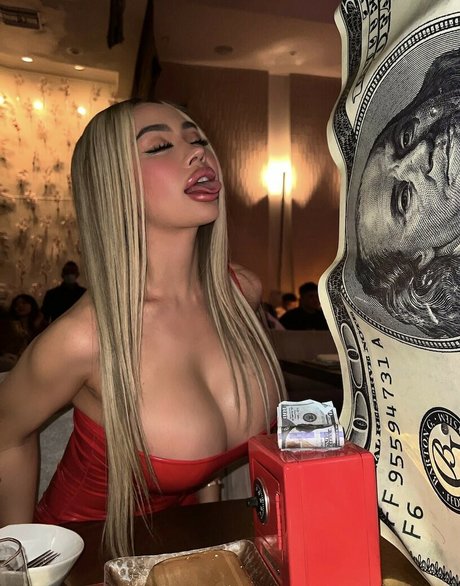 Trophyslut modèle exclusif img