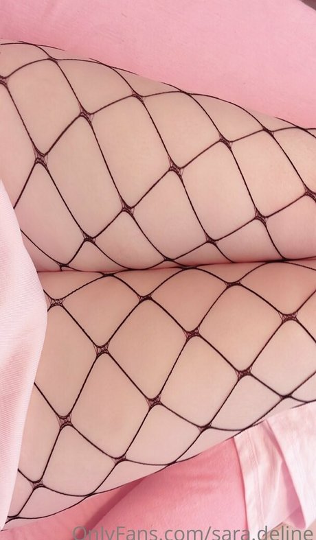 Sara Deline modèle joli img