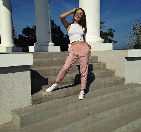 Tatiana Baytalenko star du porno en haute qualité des photos