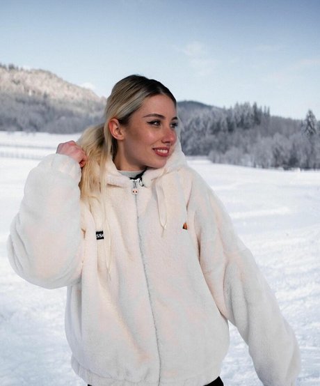 veylaneey xxx star du porno photos