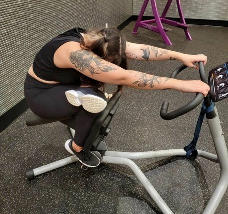 Erika Szabo star du porno des photos