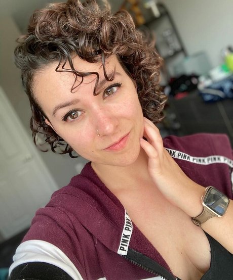 LadyDevann modèle érotique galerie