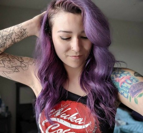 LadyDevann étoile sympa des photos