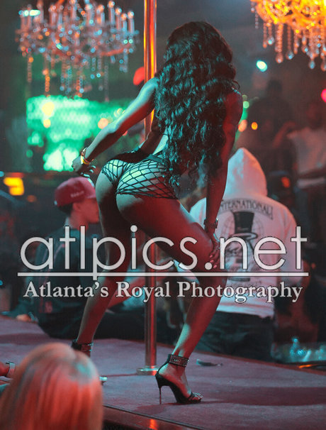 Nisha Thomas modèle sympa photo